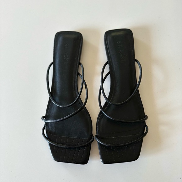 St Agni - Jackie Croc Flats in black - Picture 2 of 9